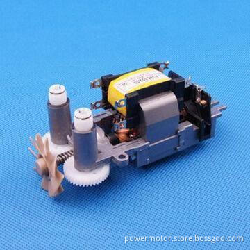 Universal Motor with 0.697A Current and Measuring 45 x 45mm
